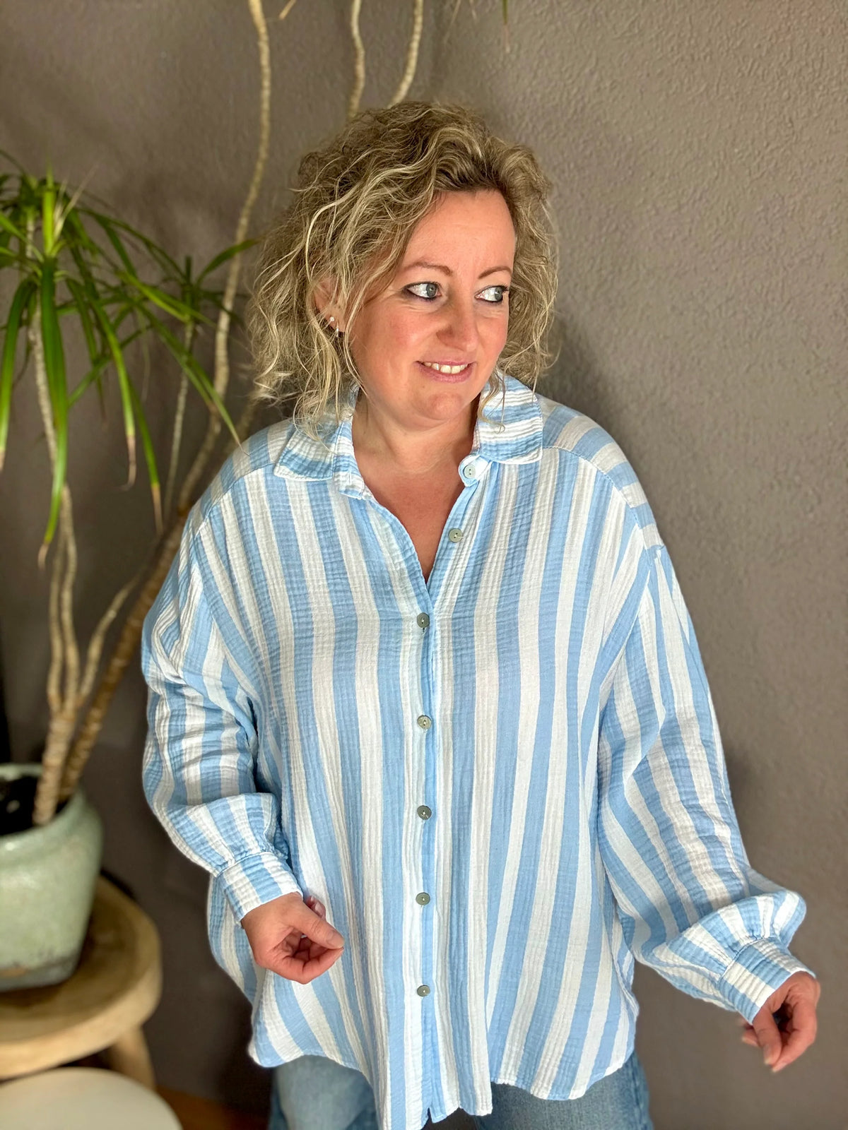 Blouse pastel stripes