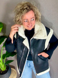 Vest Meghan
